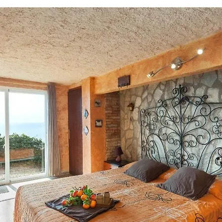Rapanui Piscina Y Jacuzzi Privados * Lloret de Mar