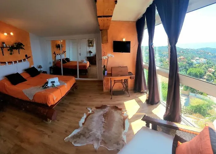 Rapanui Piscina Y Jacuzzi Privados * Lloret de Mar